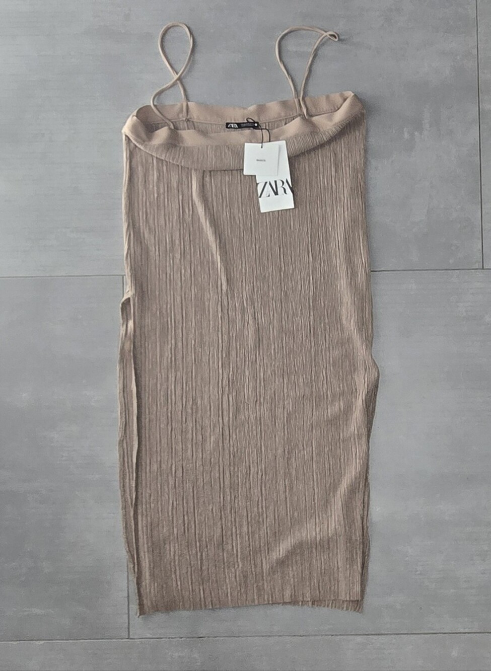 Zara Pleated Tunic Top - Picture 3 of 4